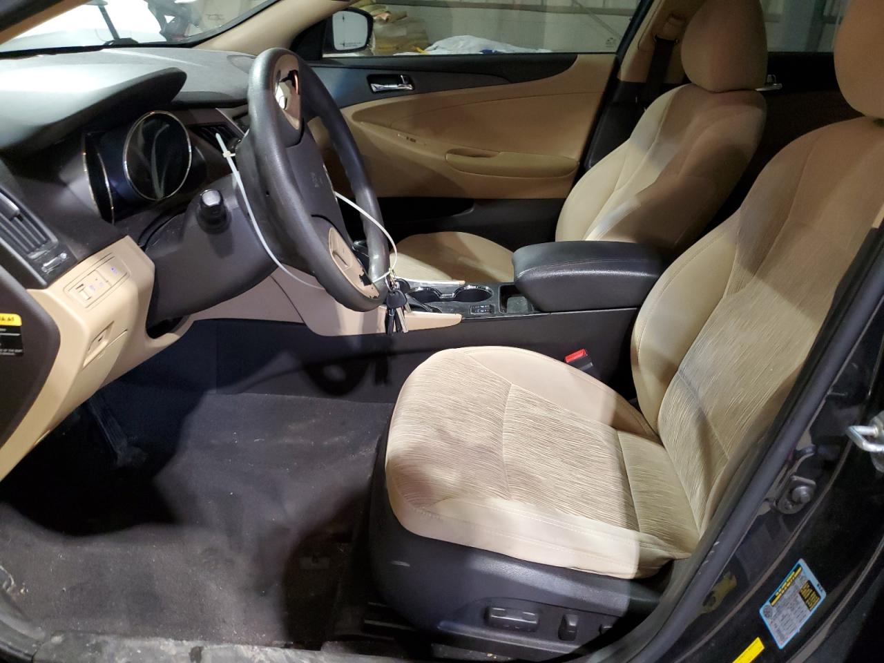 2013 Hyundai Sonata - Image 7