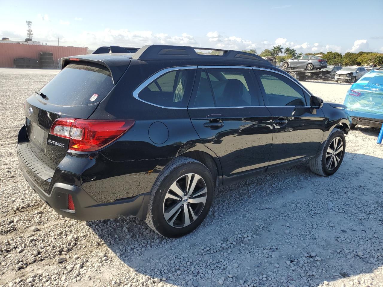 2018 Subaru Outback - Image 3