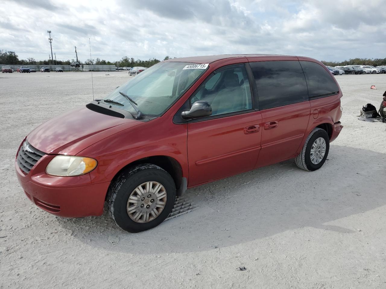 2005 Chrysler Town & Country - Image 1