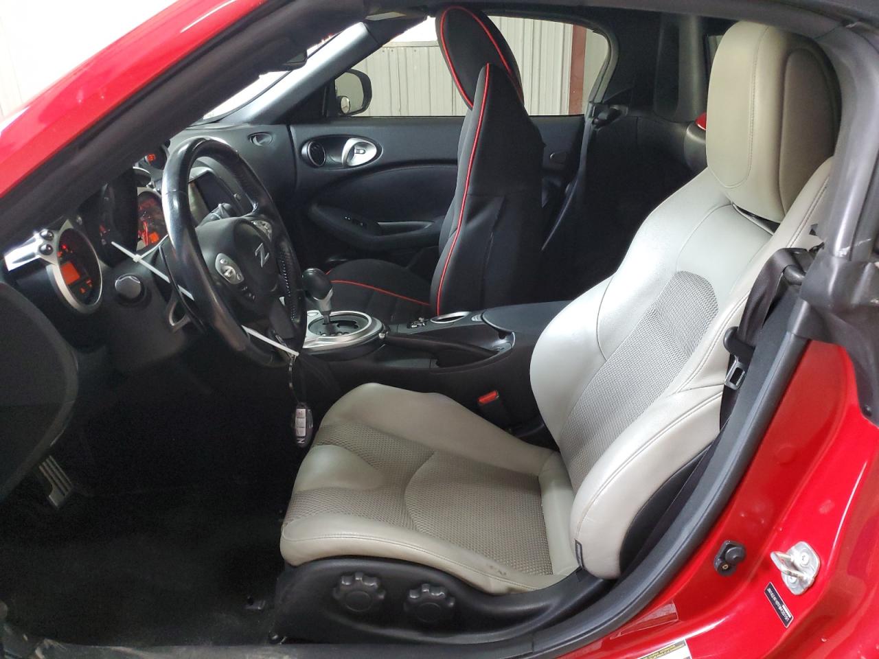2015 Nissan 370Z - Image 7