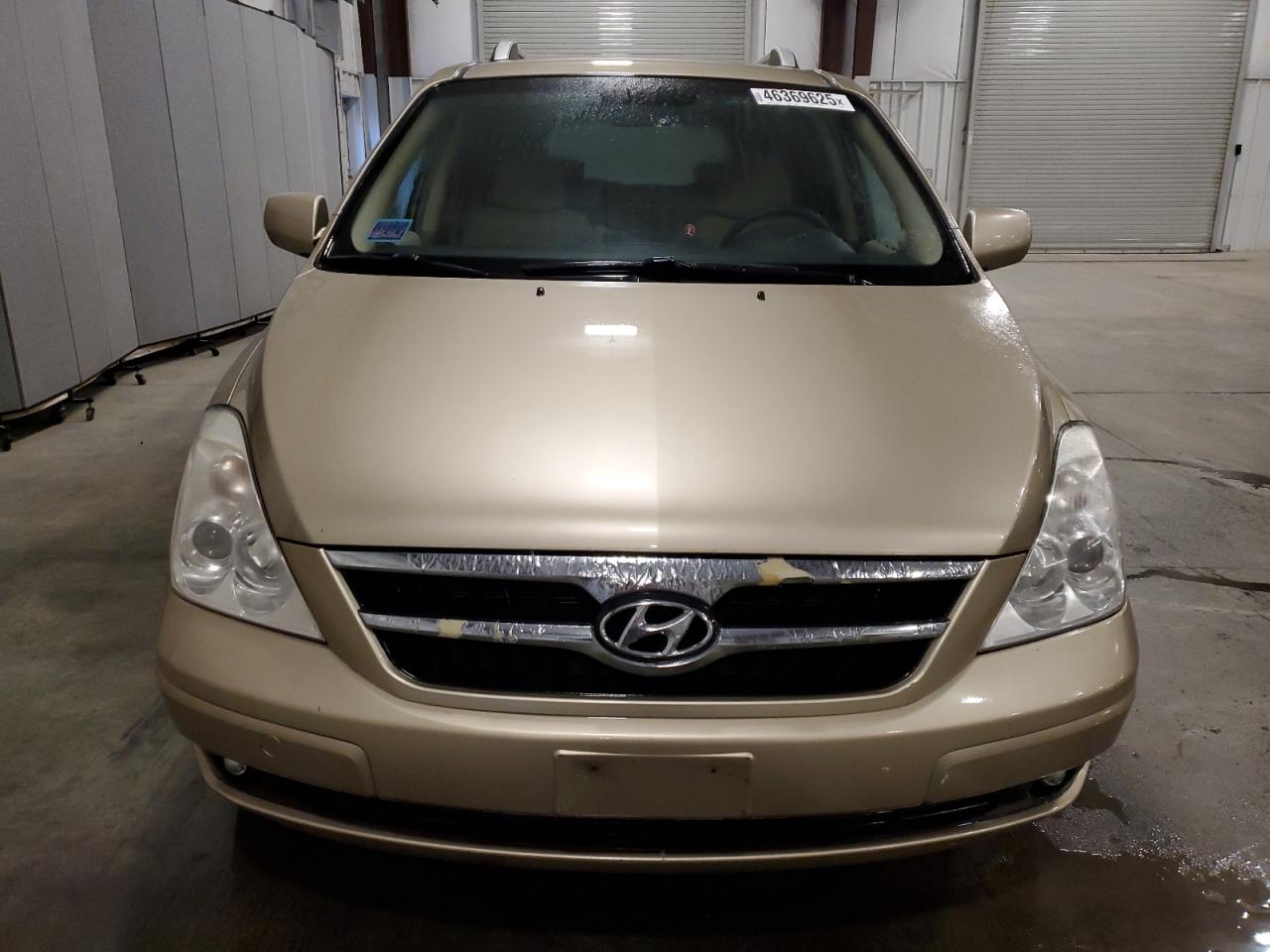 2007 Hyundai Entourage - Image 5