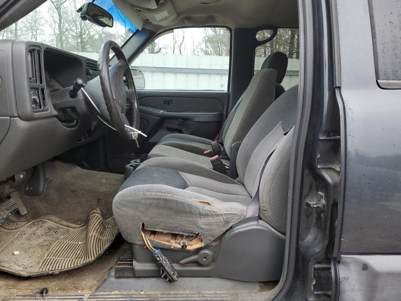 2003 Chevrolet Avalanche - Image 7