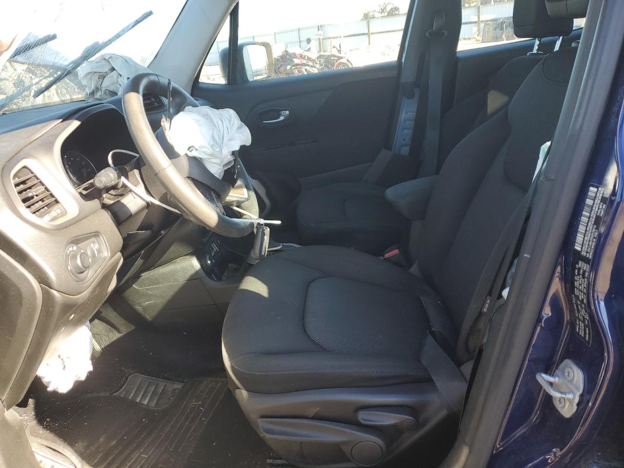 2016 Jeep Renegade - Image 7
