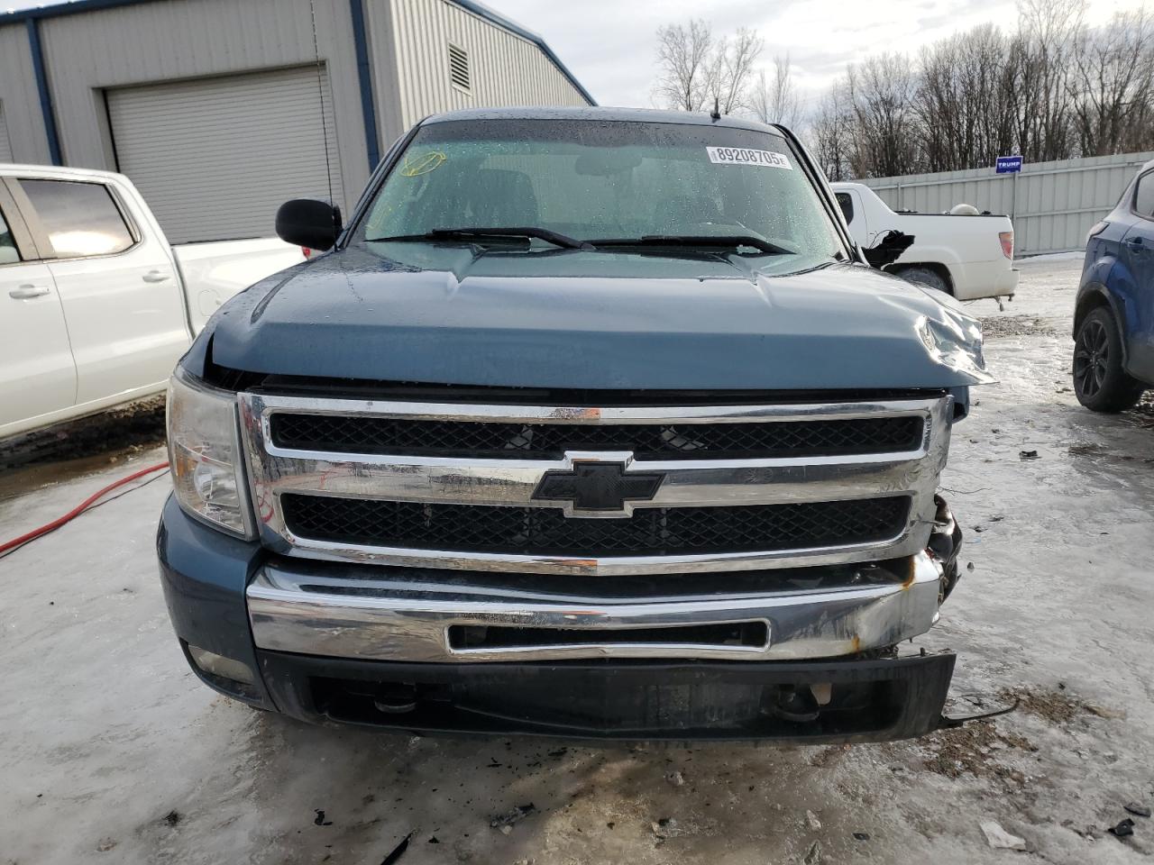 2011 Chevrolet Silverado - Image 5