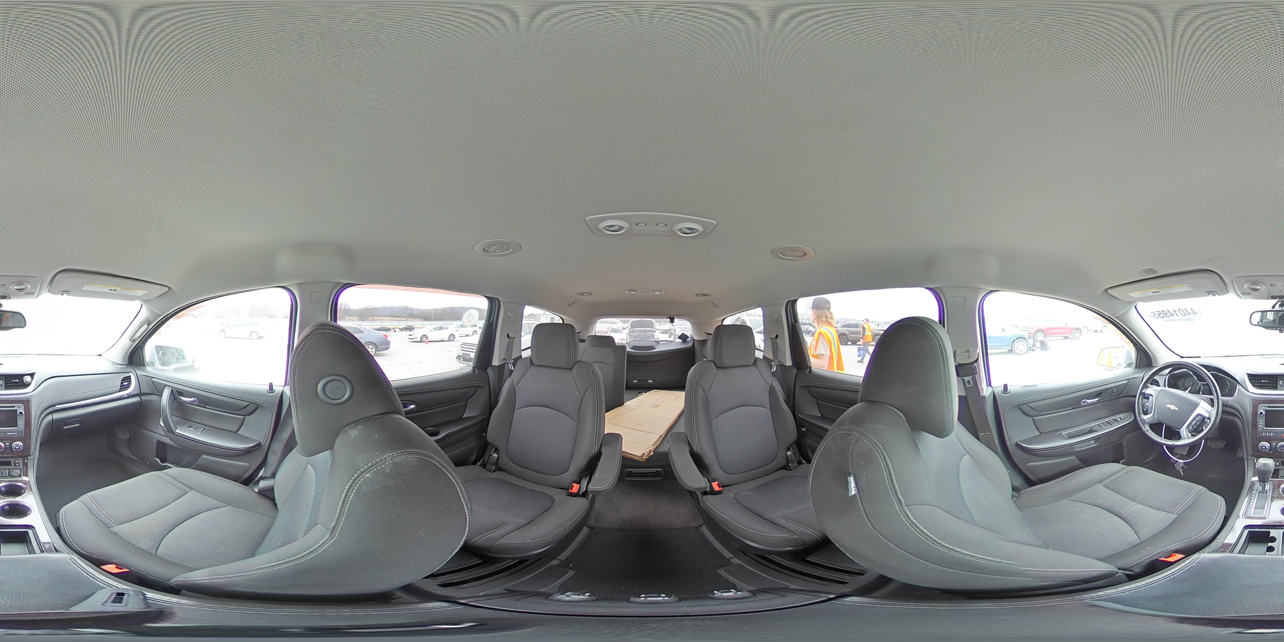 2017 Chevrolet Traverse - Image 12