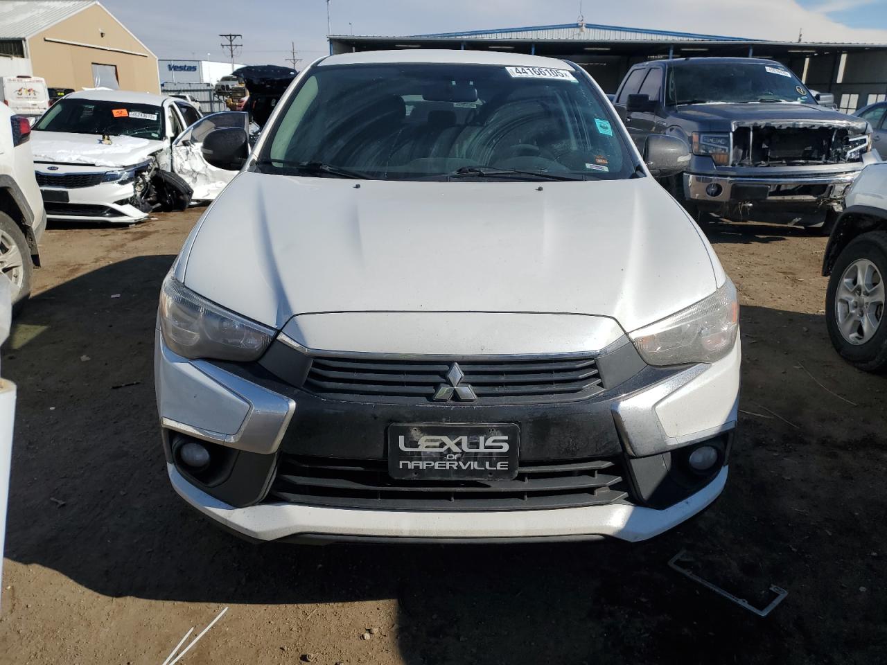 2017 Mitsubishi Outlander - Image 5