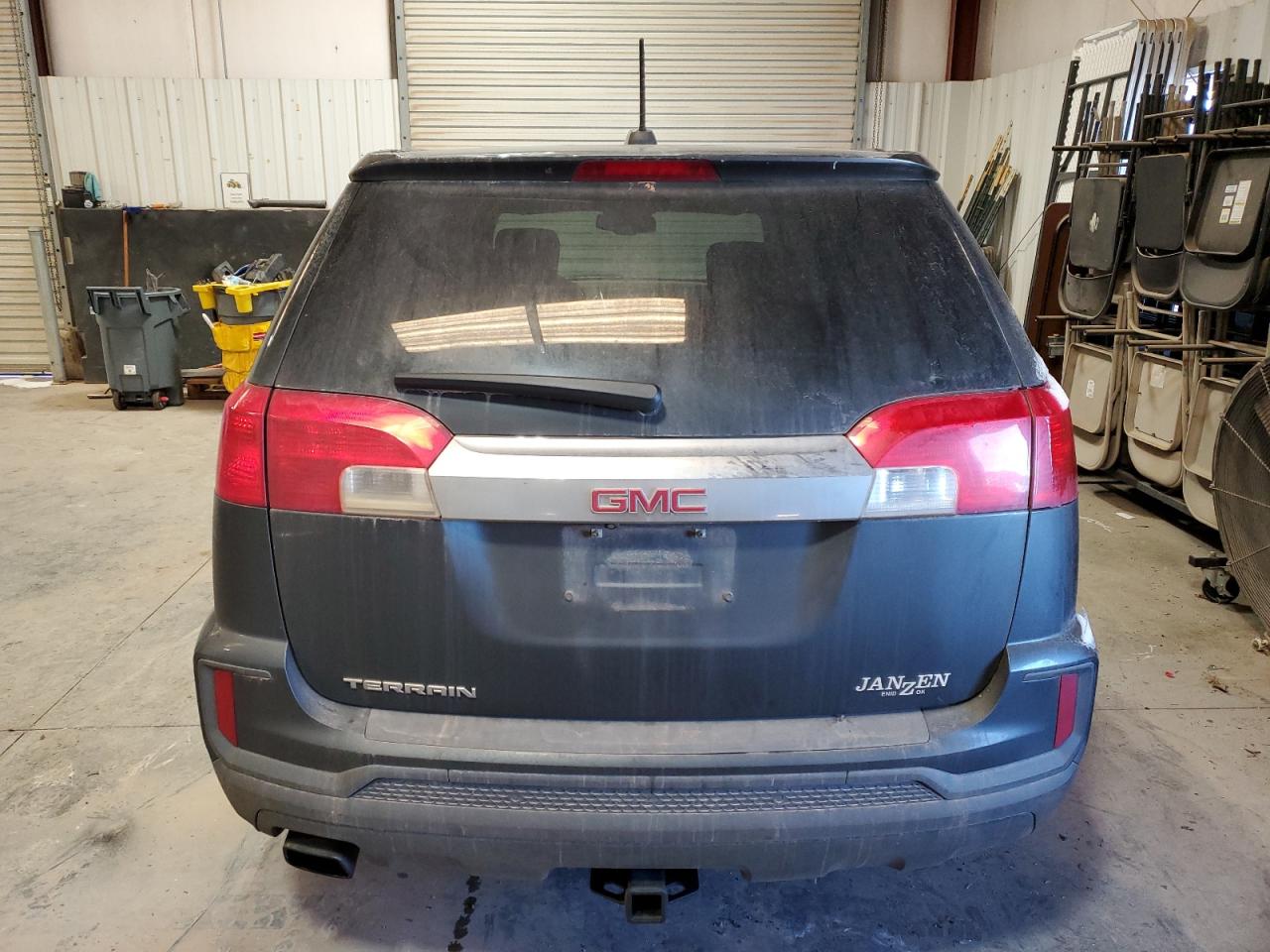 2017 GMC Terrain - Image 6