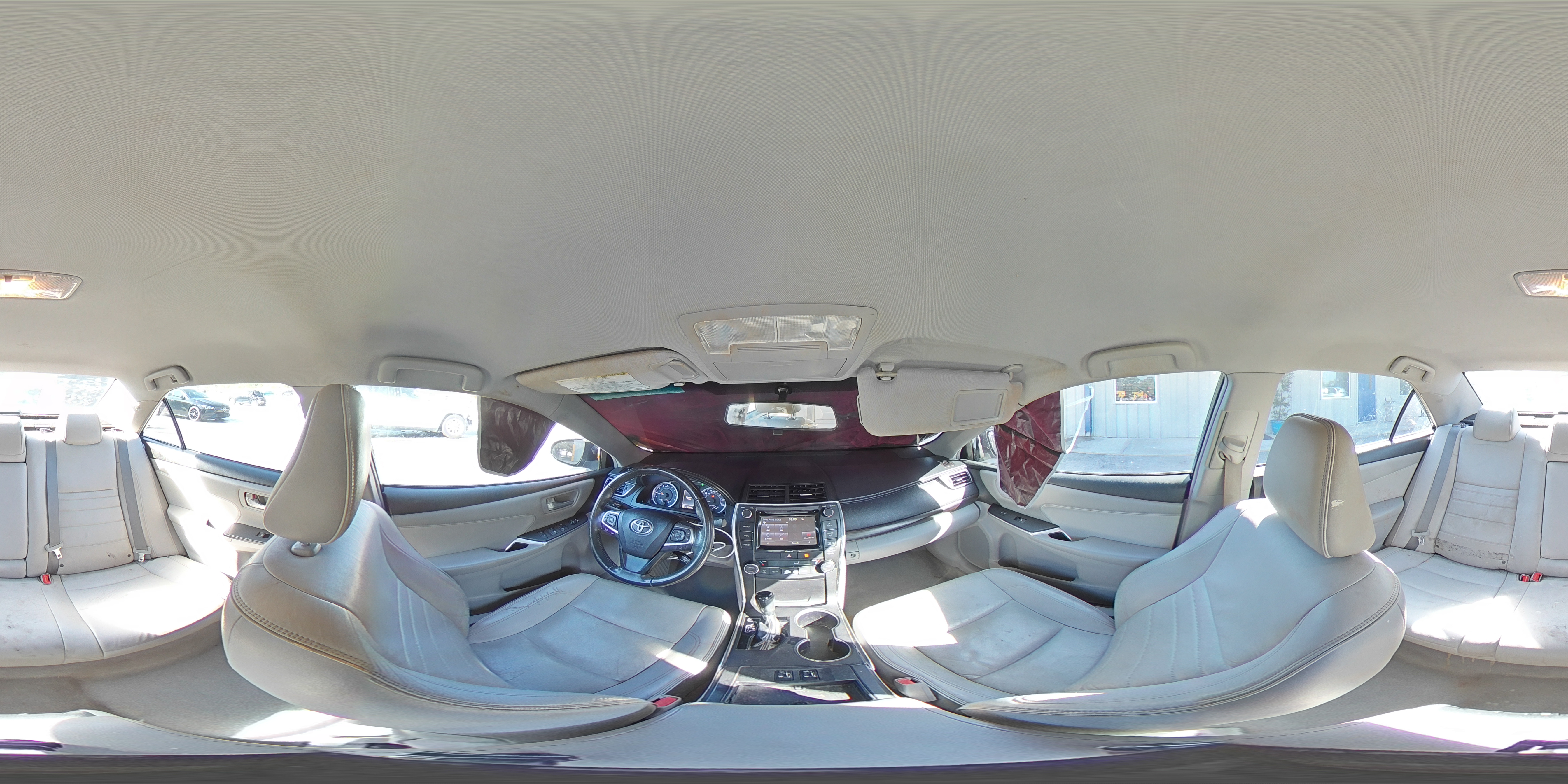 2016 Toyota Camry - Image 14
