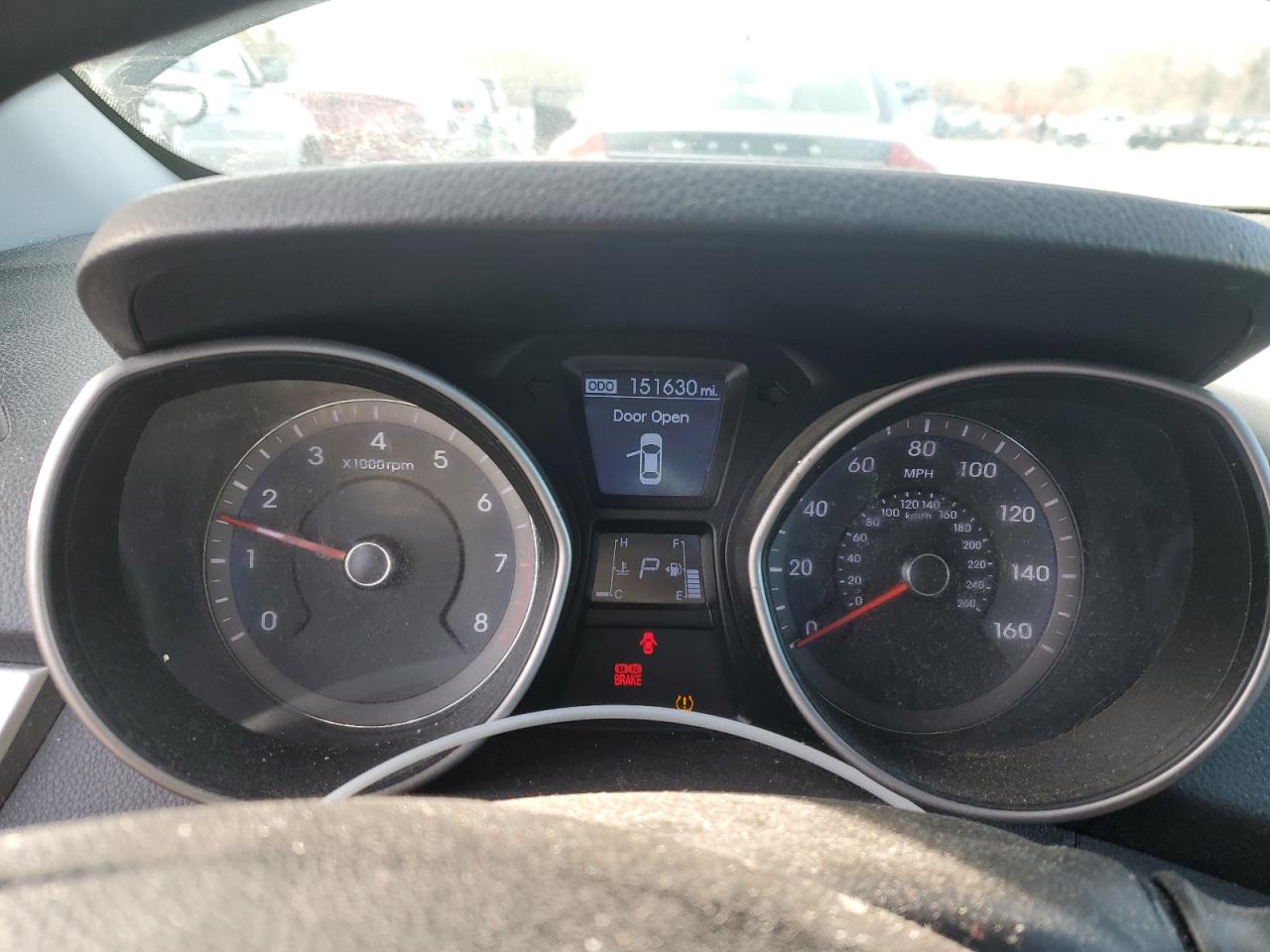 2013 Hyundai Elantra - Image 9