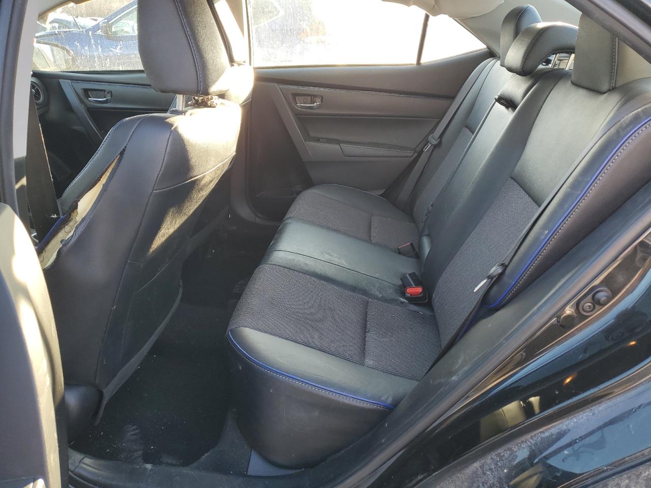 2017 Toyota Corolla - Image 11