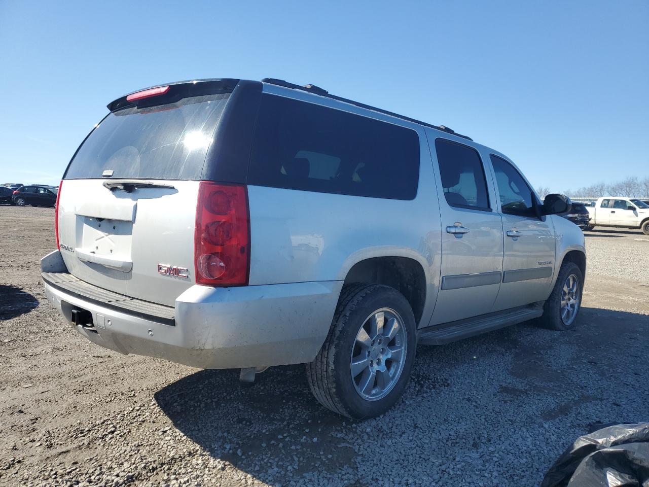 2014 GMC Yukon - Image 3