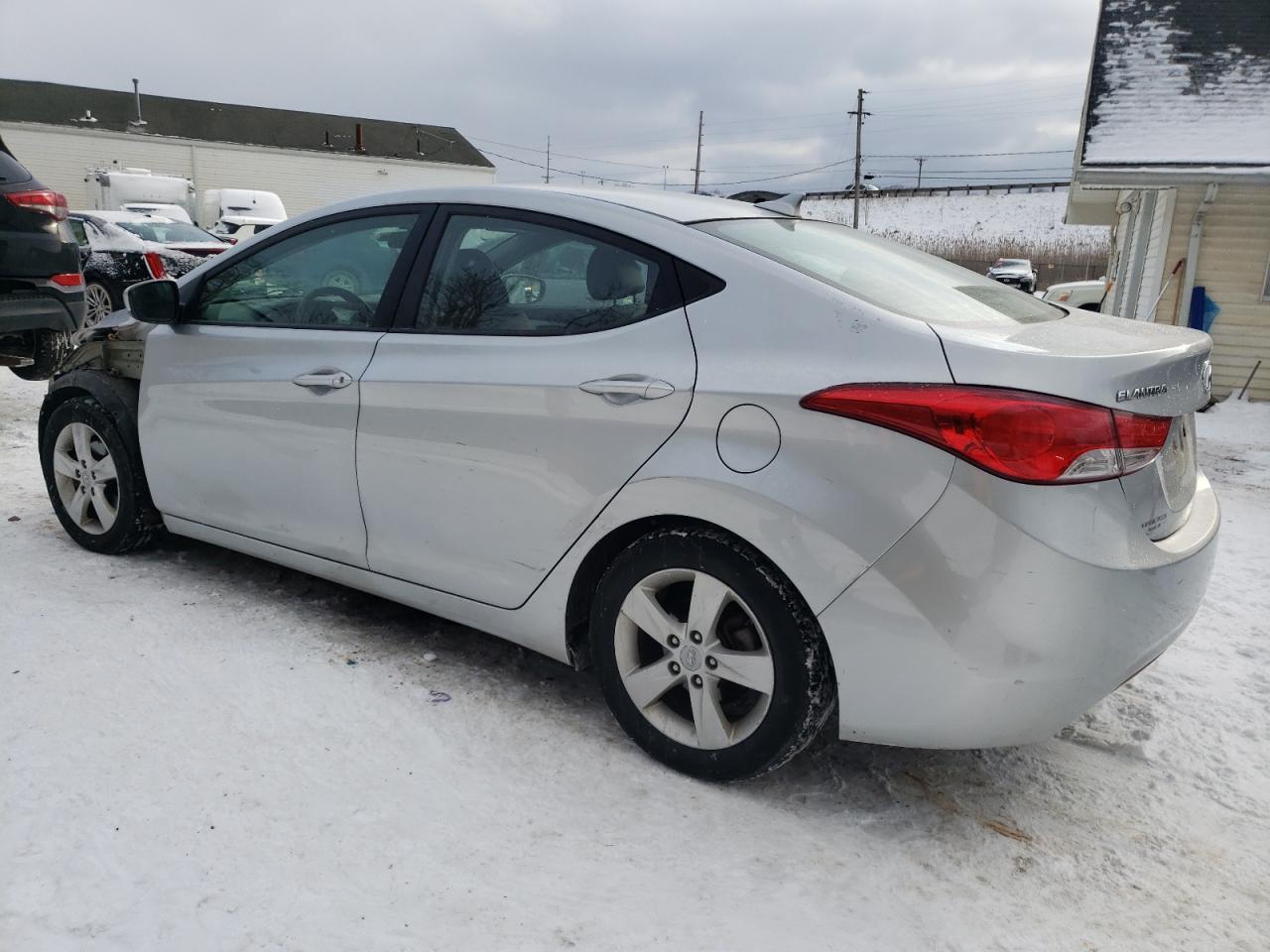 2013 Hyundai Elantra - Image 2
