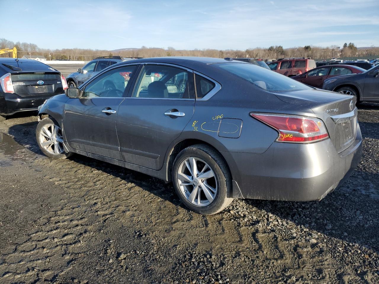 2014 Nissan Altima - Image 2