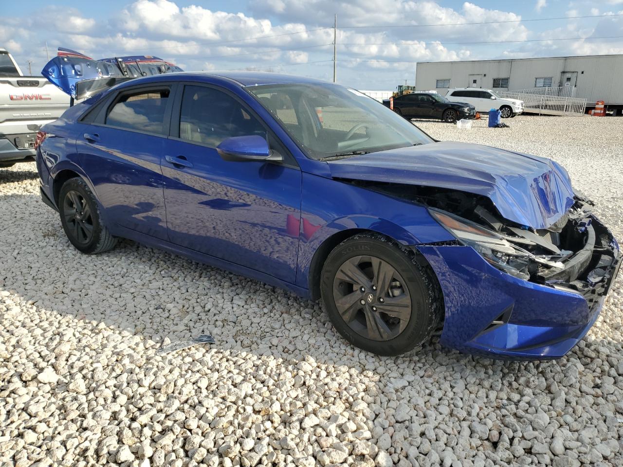 2023 Hyundai Elantra - Image 4