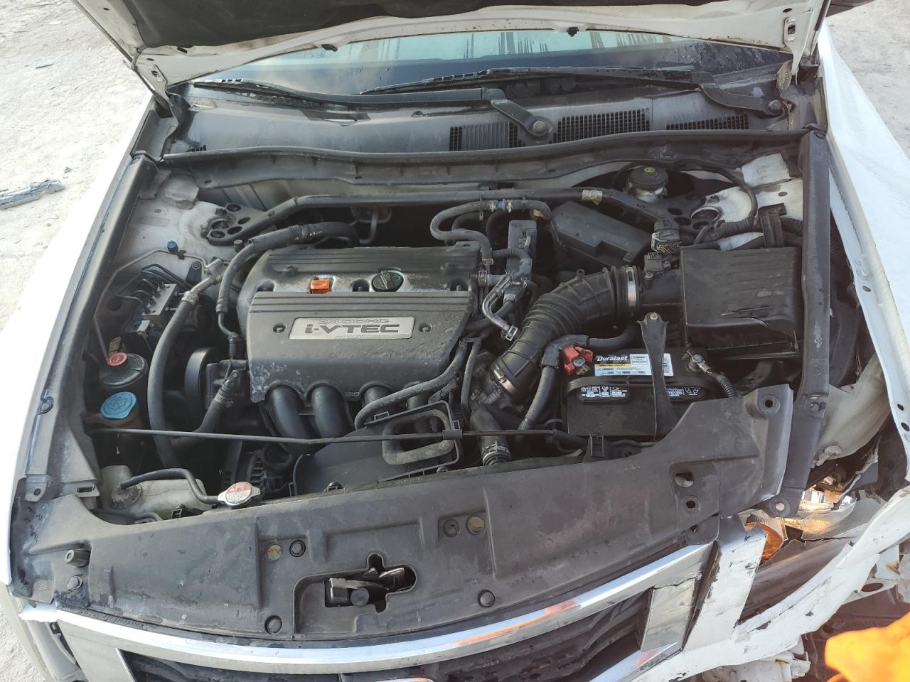 2009 Honda Accord - Image 11