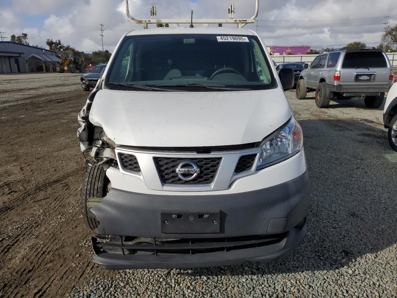 2015 Nissan NV - Image 5