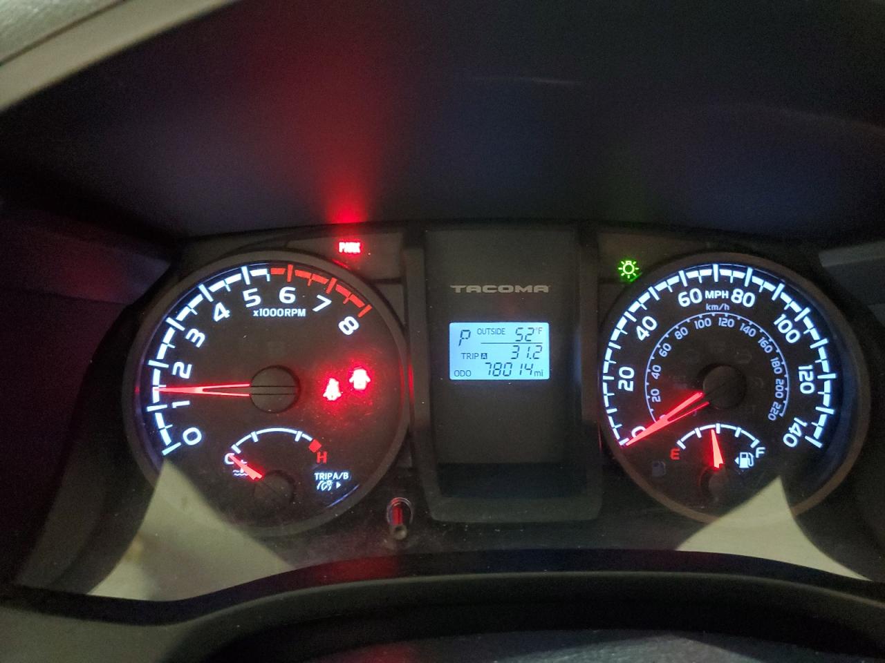 2016 Toyota Tacoma - Image 9