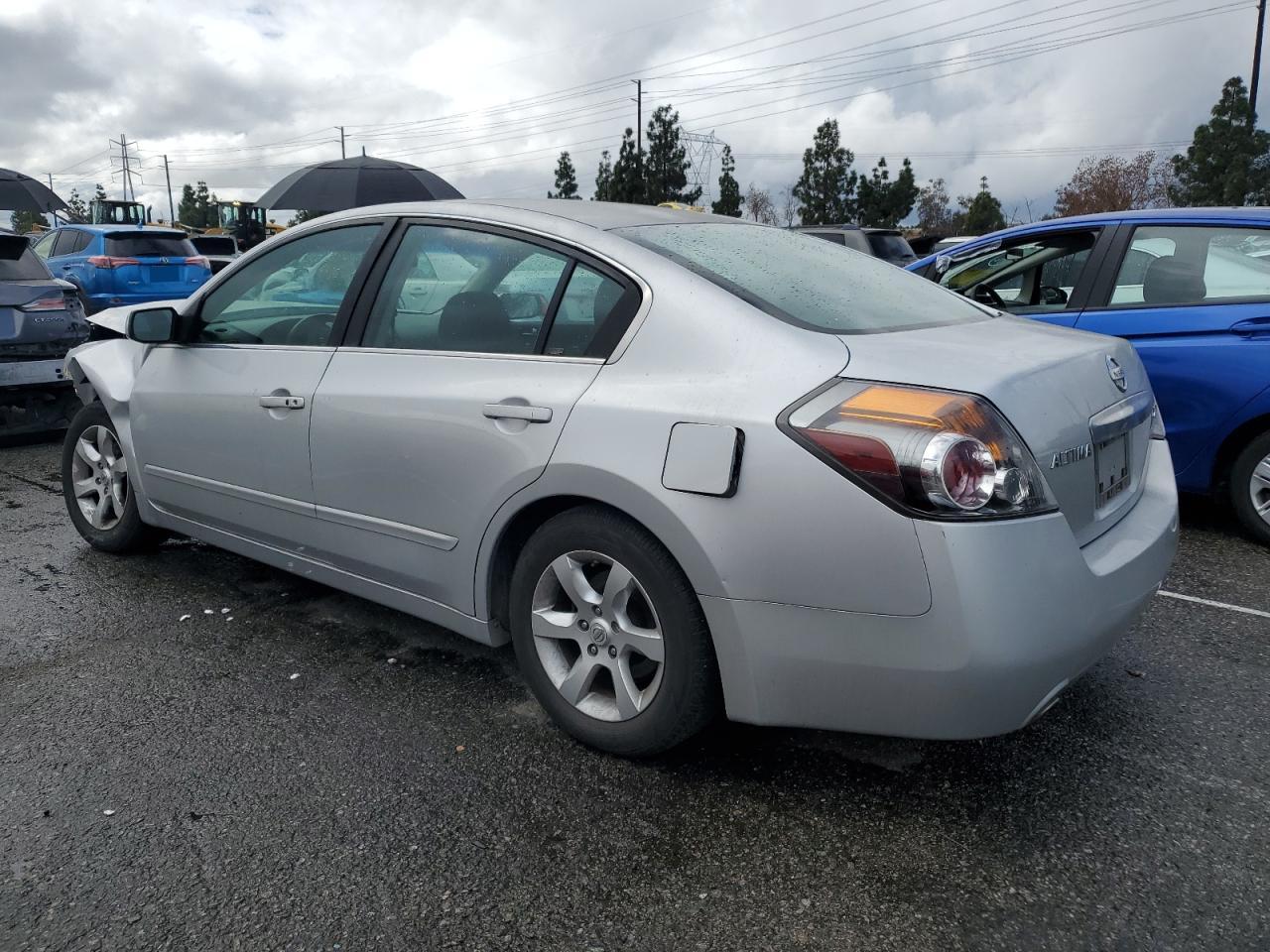 2011 Nissan Altima - Image 2