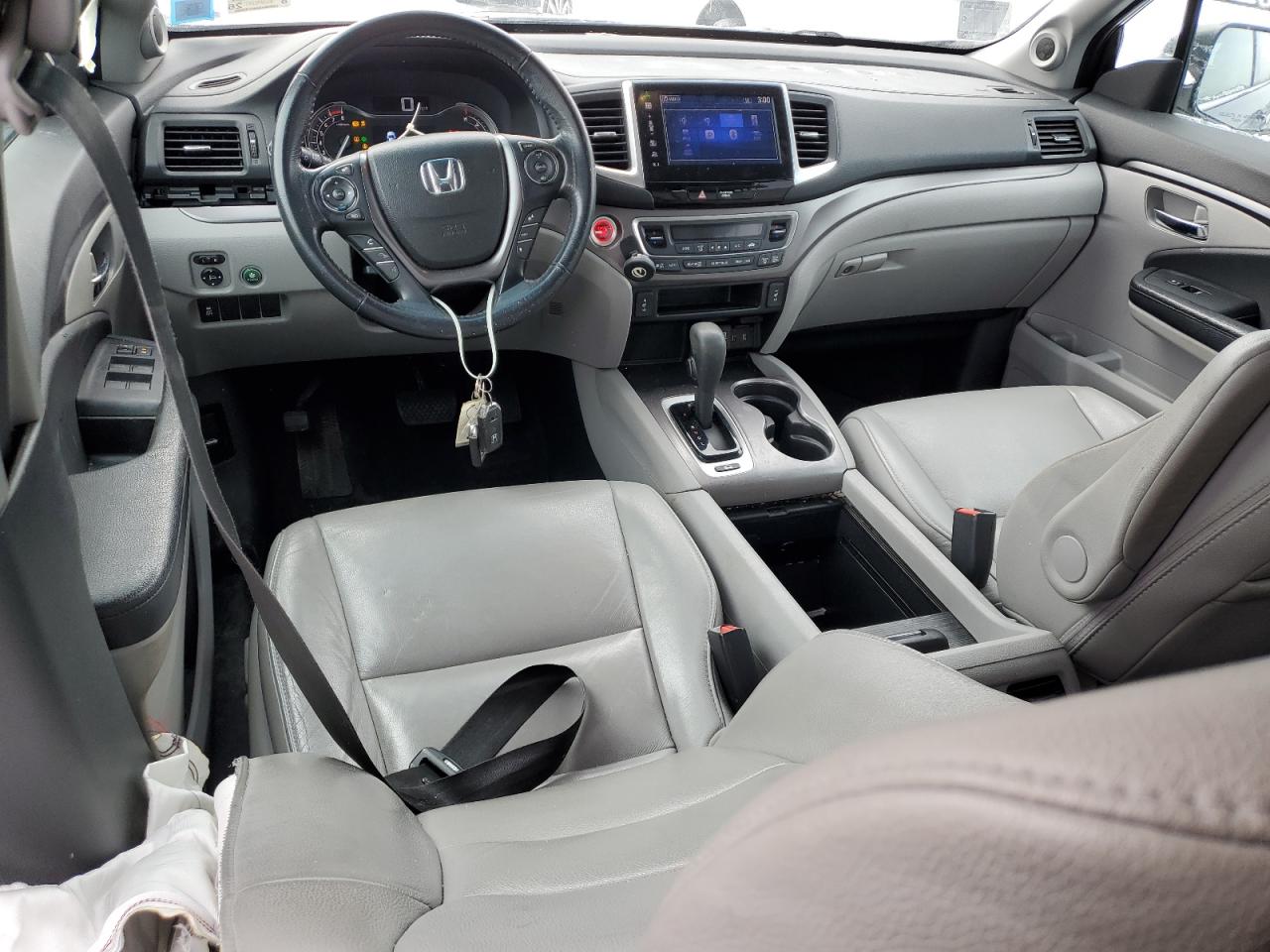 2016 Honda Pilot - Image 8