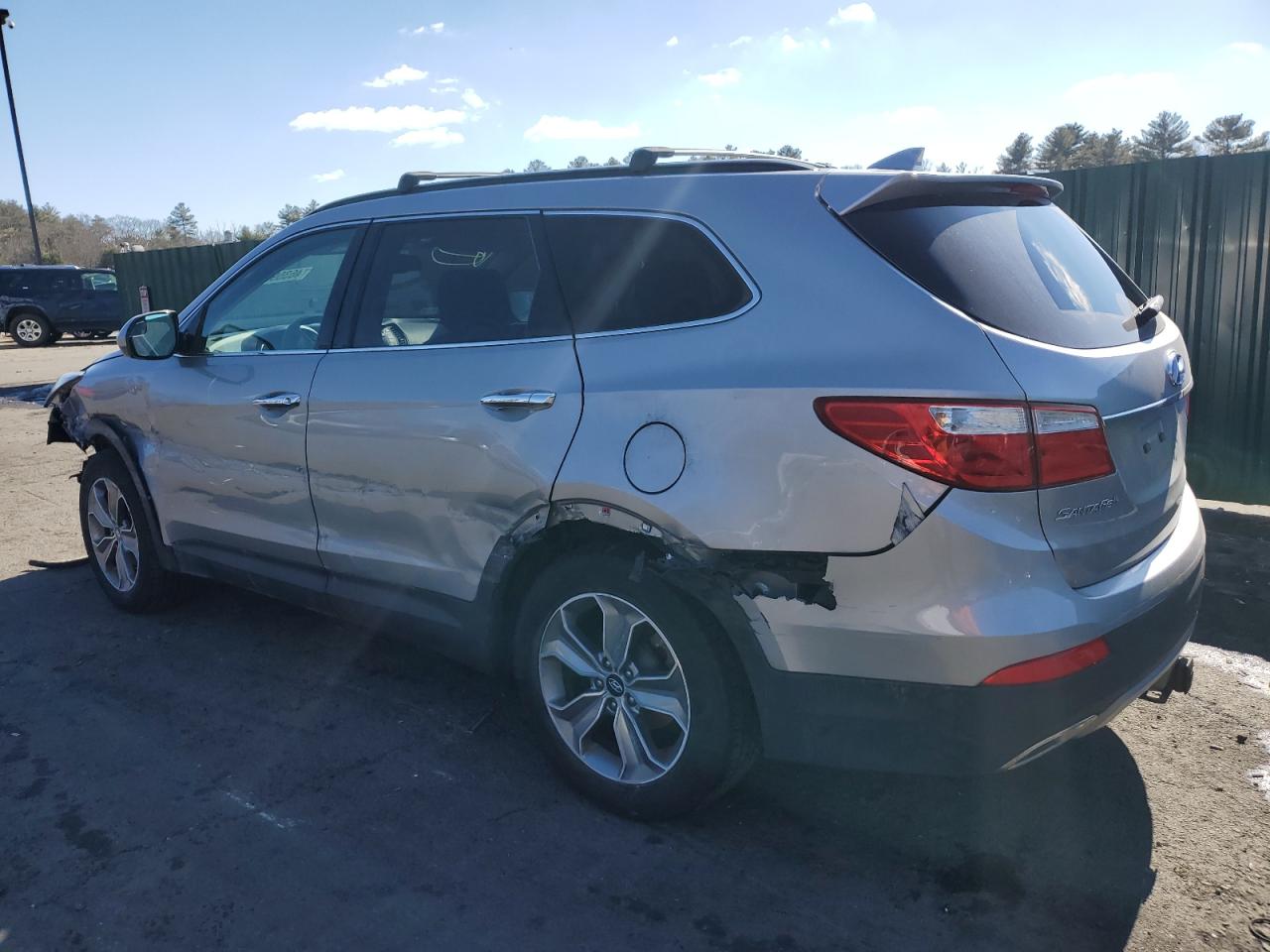 2016 Hyundai Santa Fe - Image 2