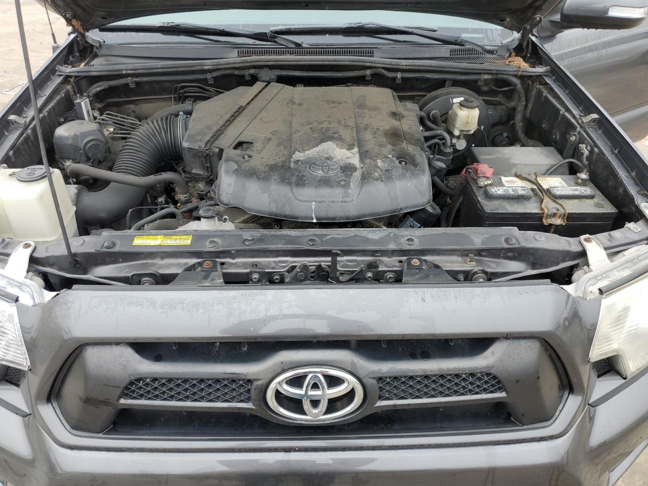 2015 Toyota Tacoma - Image 11
