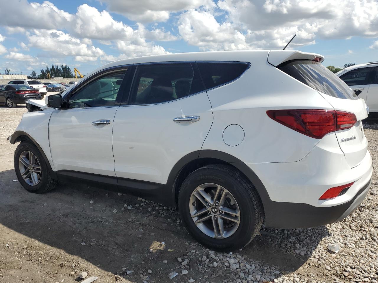 2018 Hyundai Santa Fe - Image 2