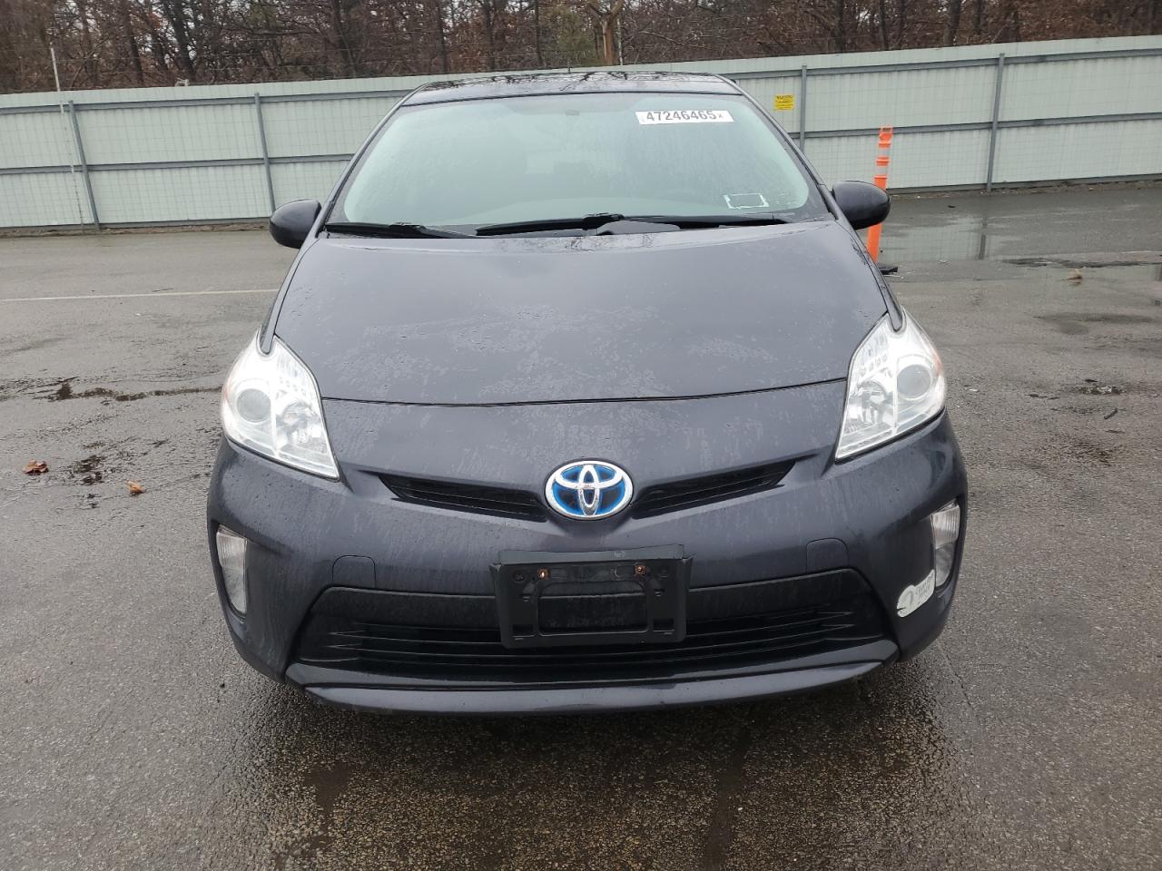 2014 Toyota Prius - Image 5
