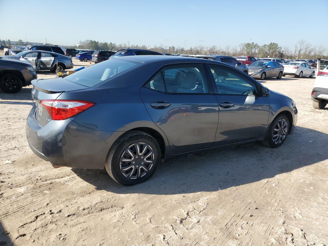 2015 Toyota Corolla - Image 3