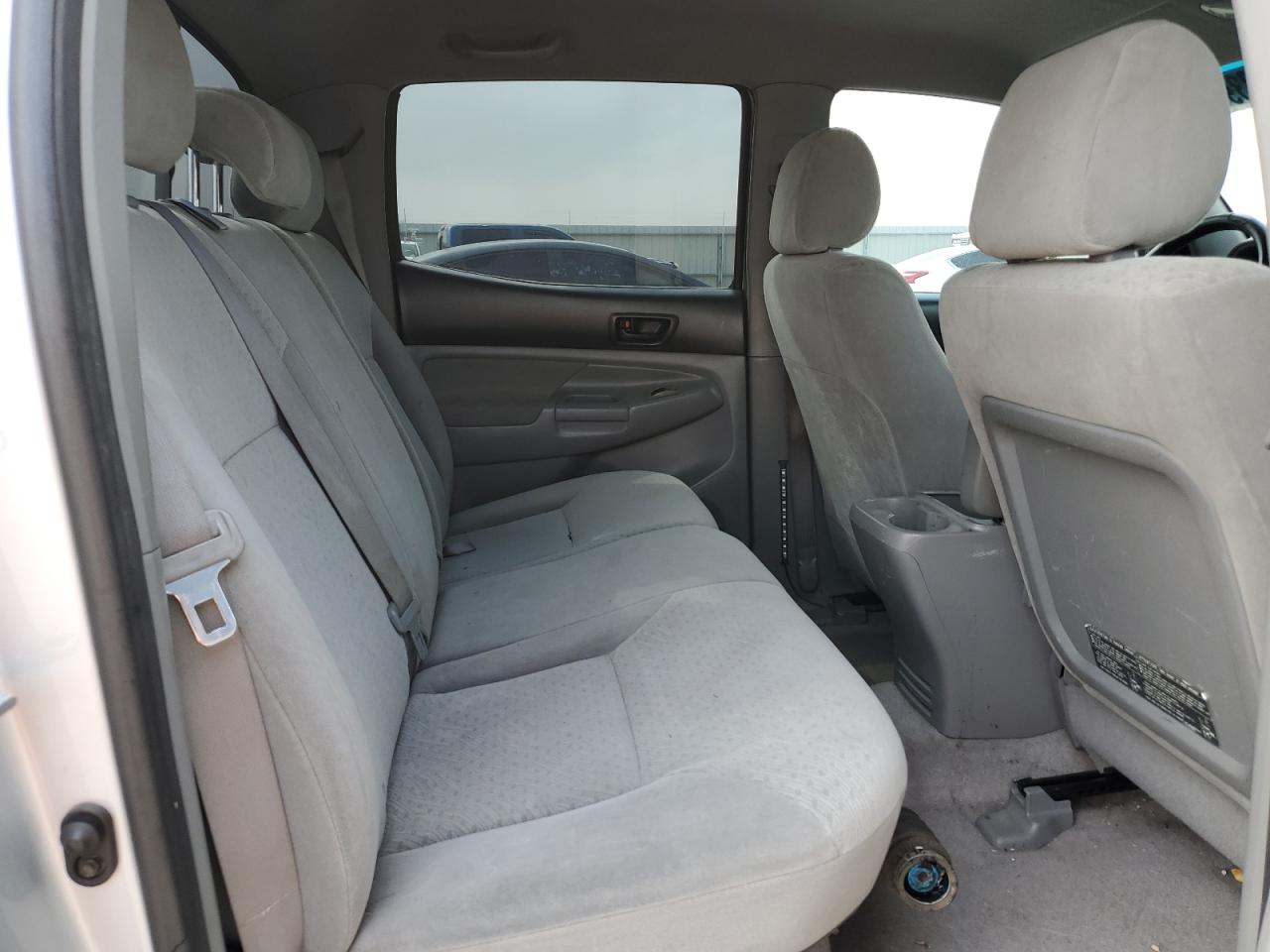 2006 Toyota Tacoma - Image 10