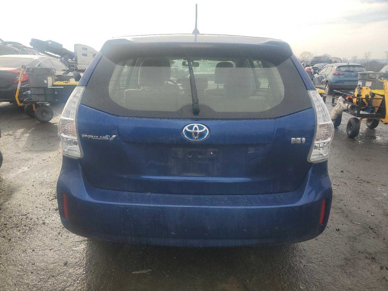 2014 Toyota Prius - Image 6