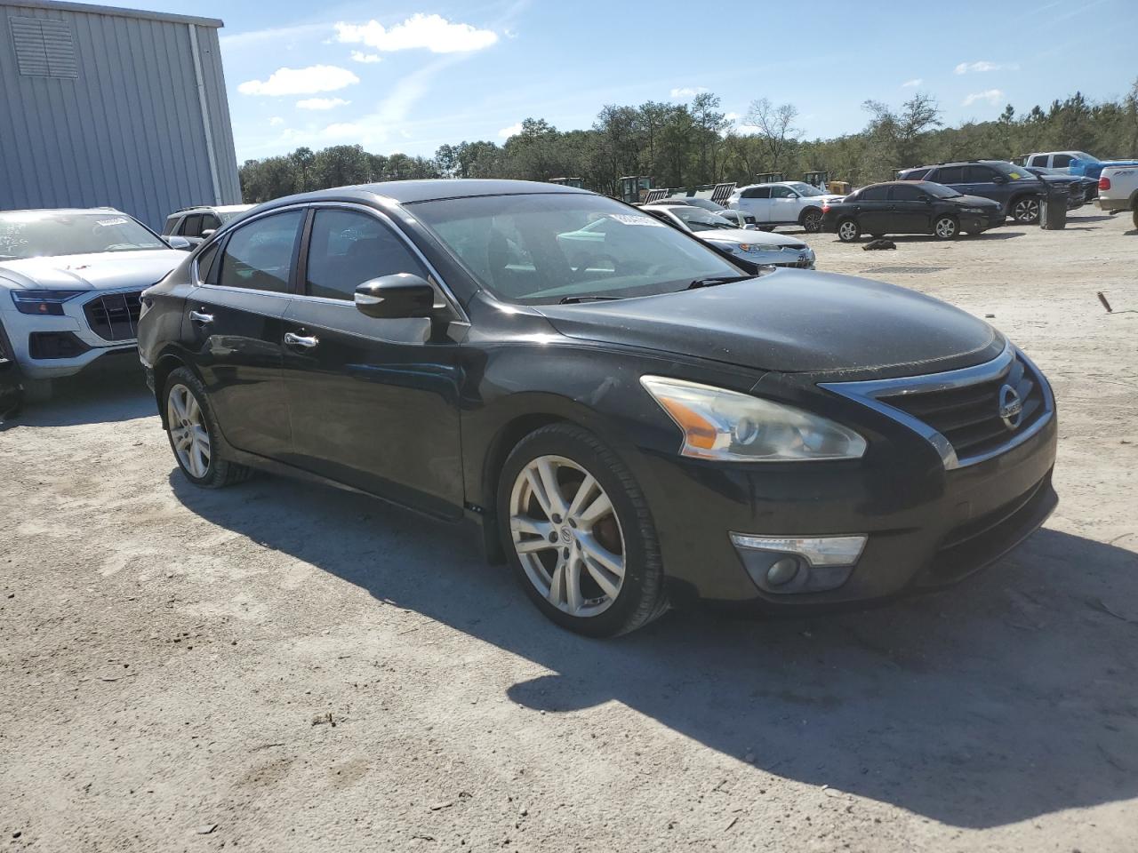 2013 Nissan Altima - Image 4