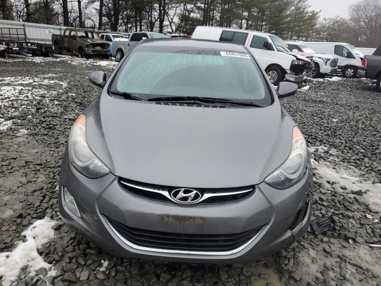 2013 Hyundai Elantra - Image 5