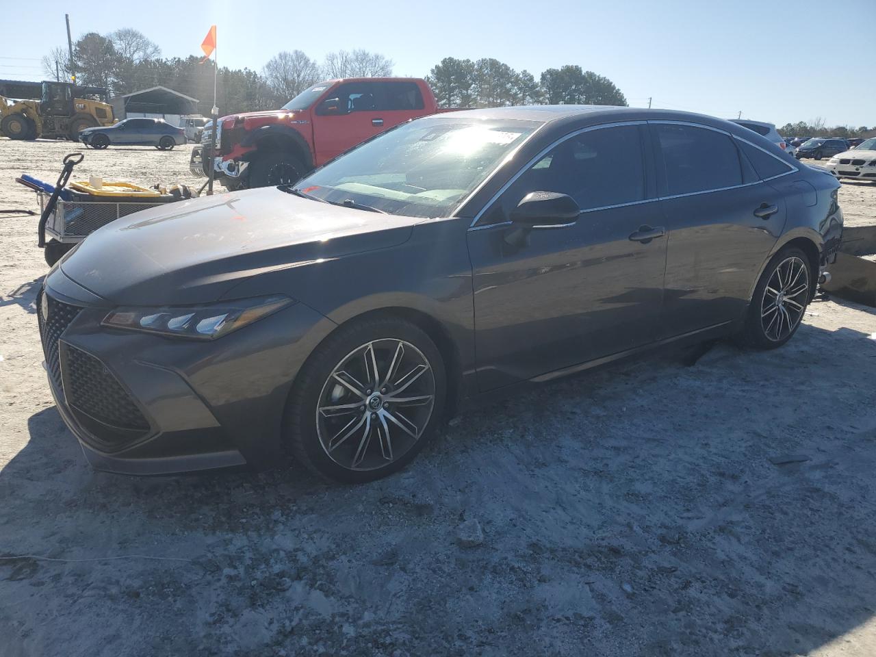 2019 Toyota Avalon - Image 1