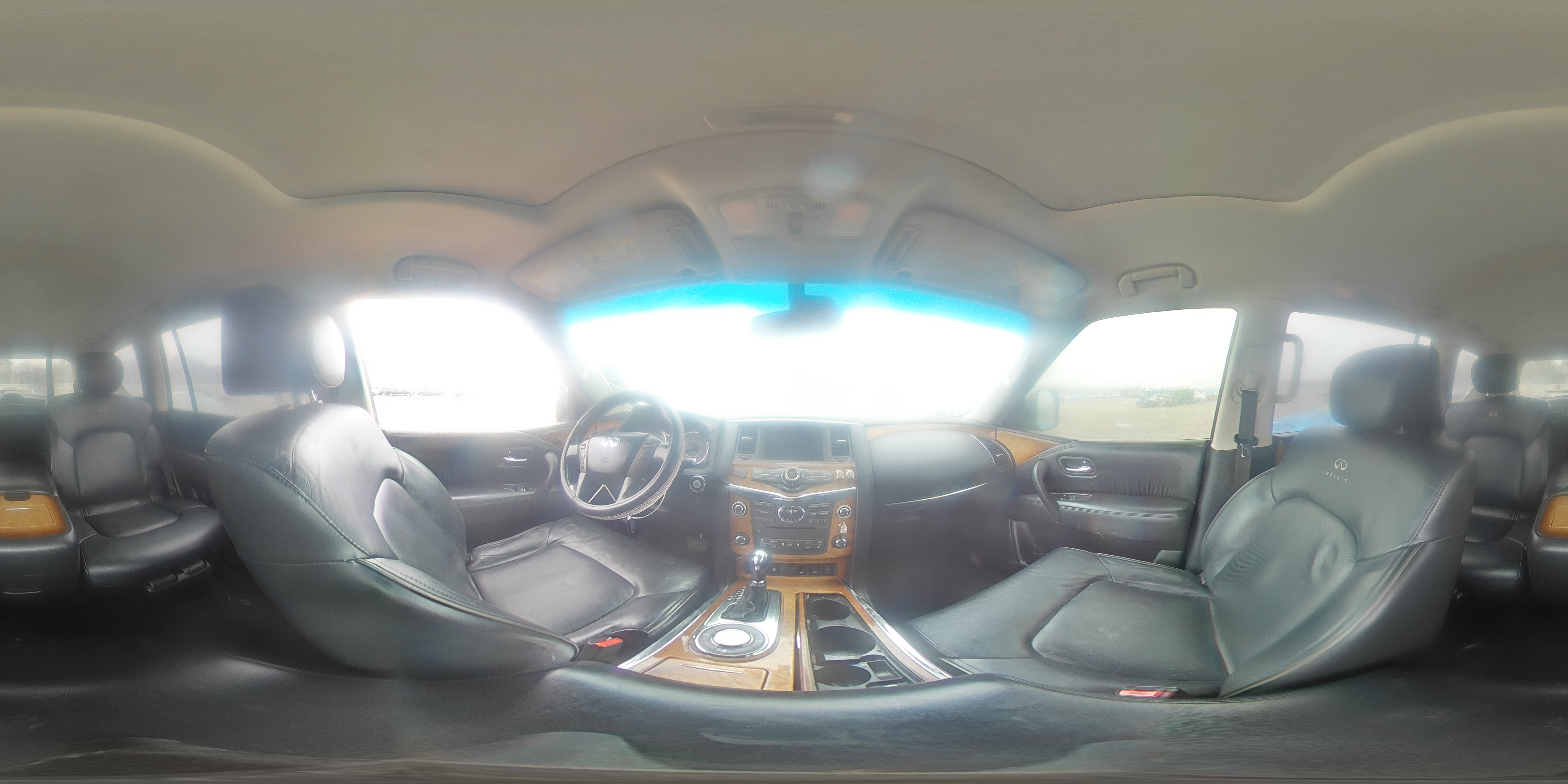 2014 Infiniti QX80 - Image 14