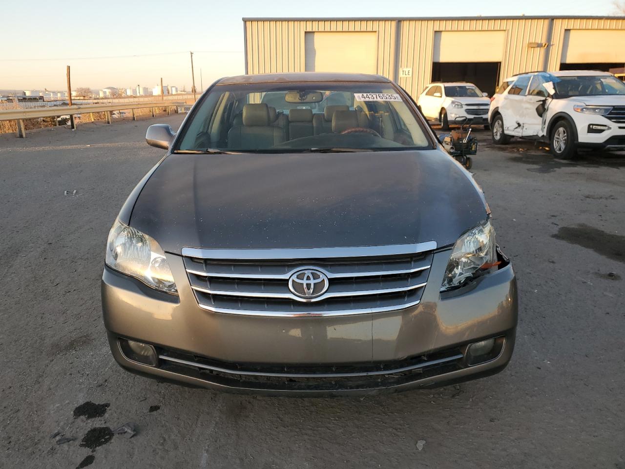 2007 Toyota Avalon - Image 5