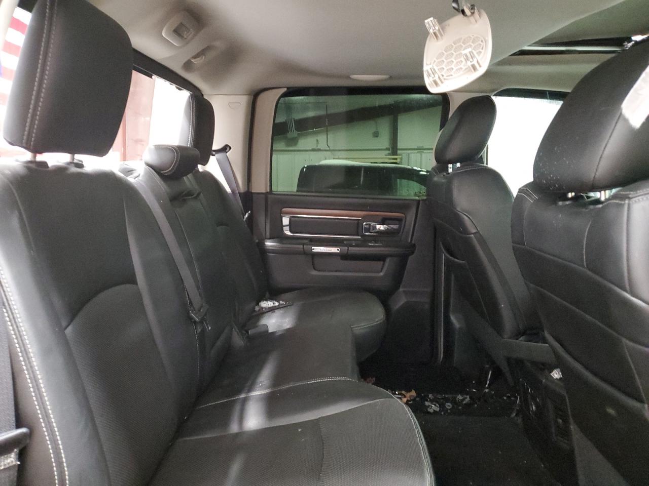 2016 RAM 1500 - Image 10
