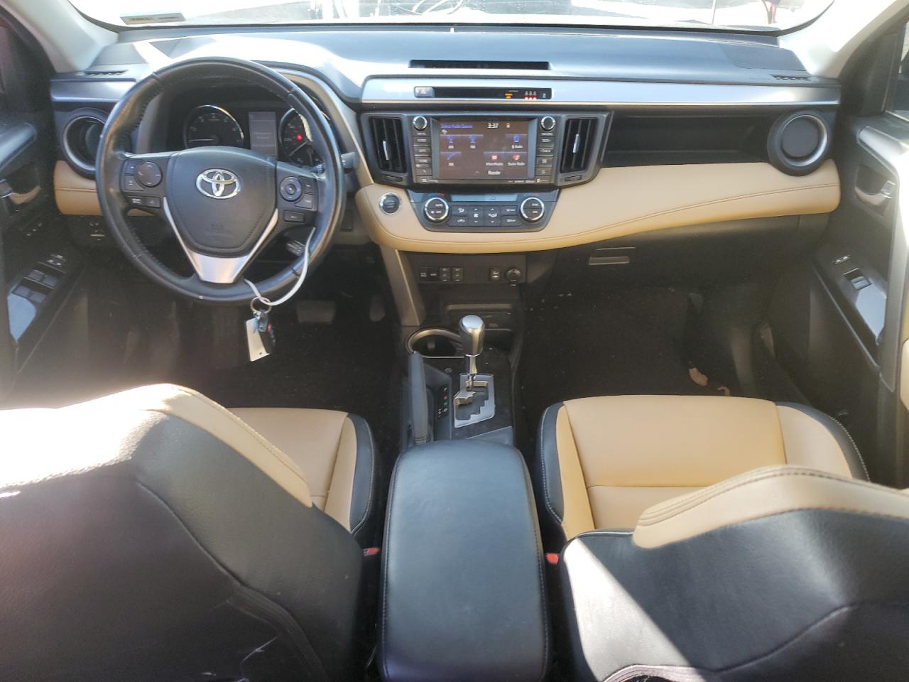 2018 Toyota RAV 4 - Image 8