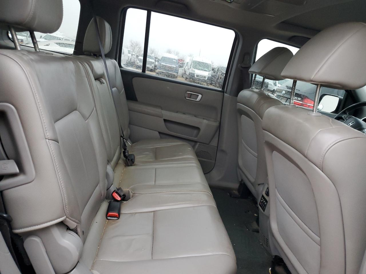 2014 Honda Pilot - Image 11