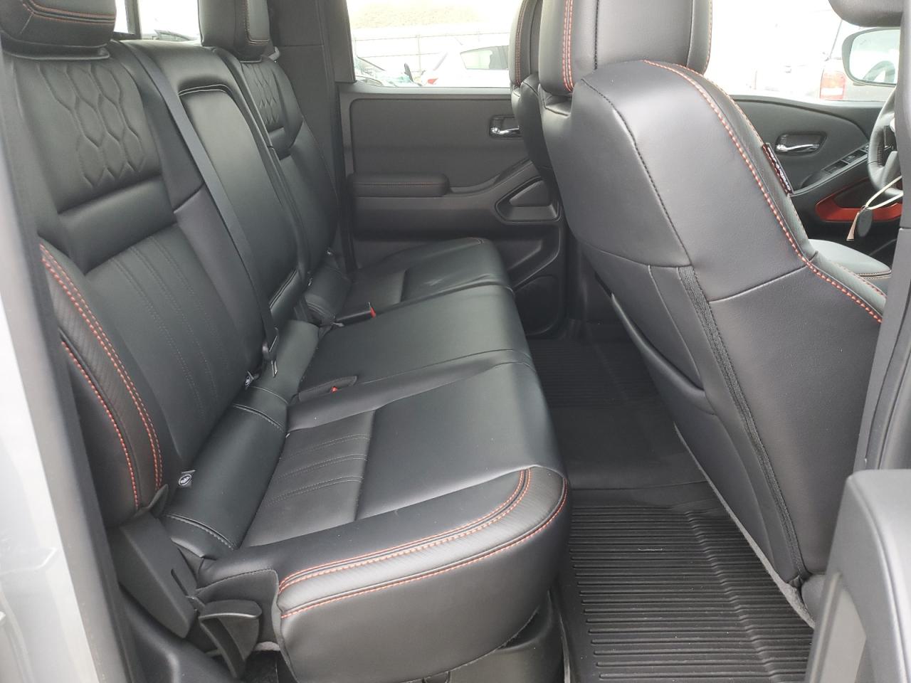 2024 Nissan Navara (Frontier) - Image 10