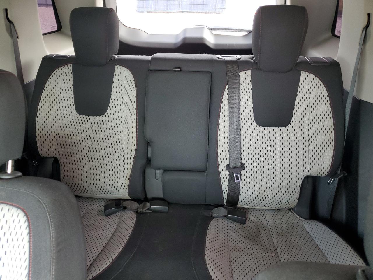 2012 GMC Terrain - Image 10