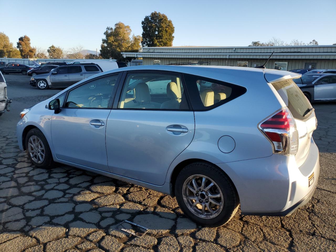 2015 Toyota Prius - Image 2
