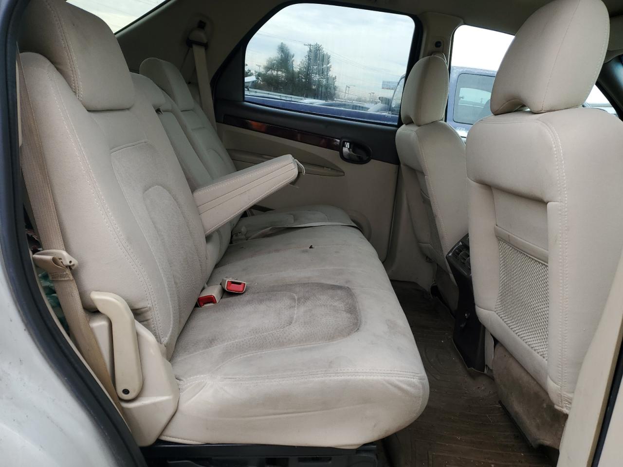 2007 Buick Rendezvous - Image 11