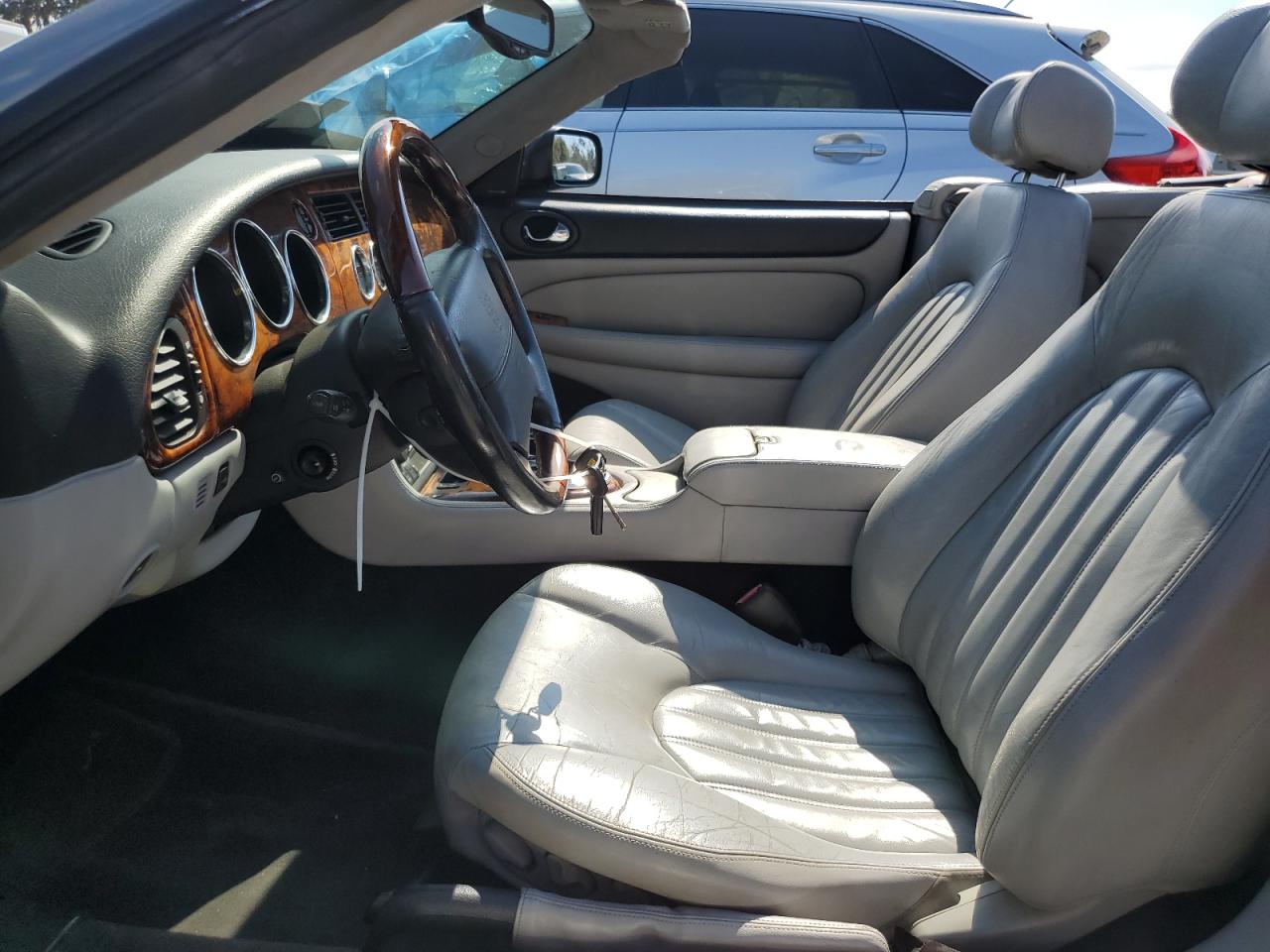 2005 Jaguar XK - Image 7