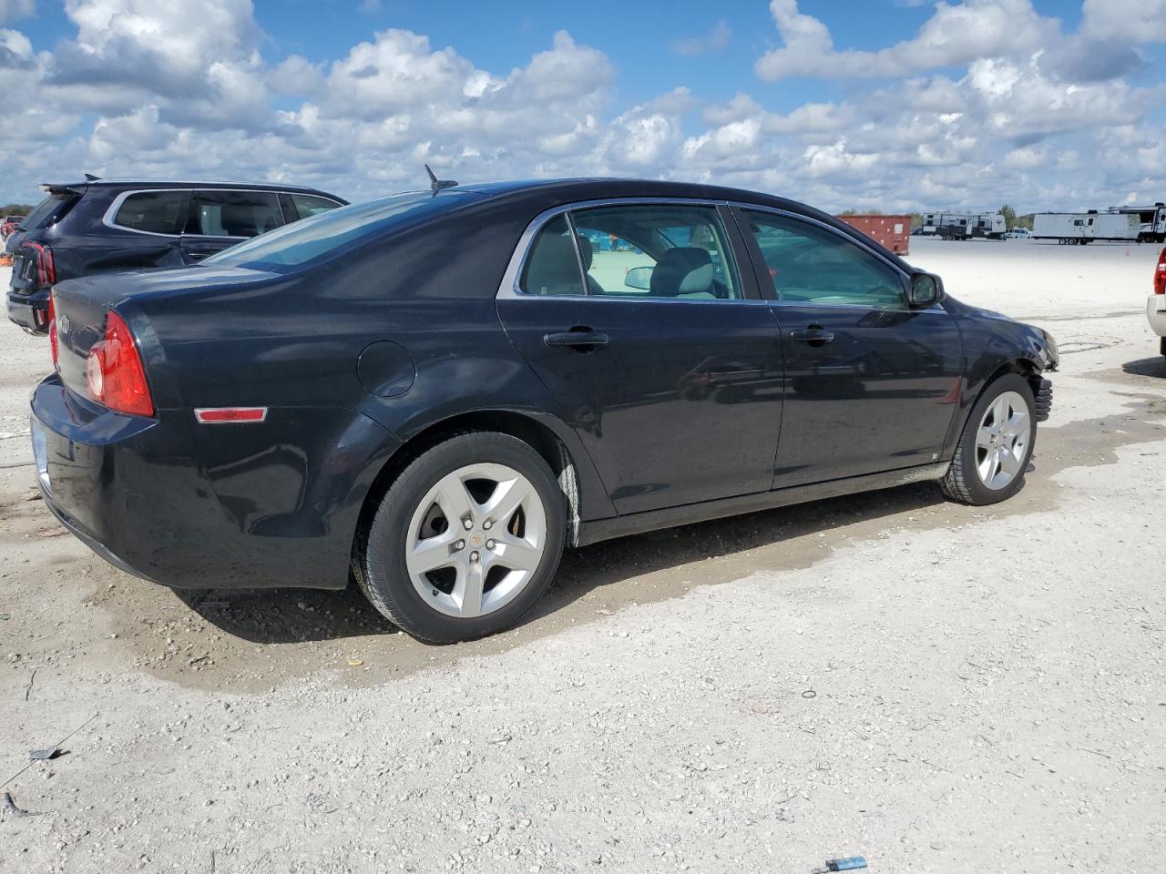 2009 Chevrolet Malibu - Image 3