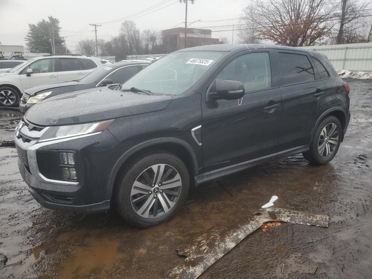 2021 Mitsubishi Outlander - Image 1