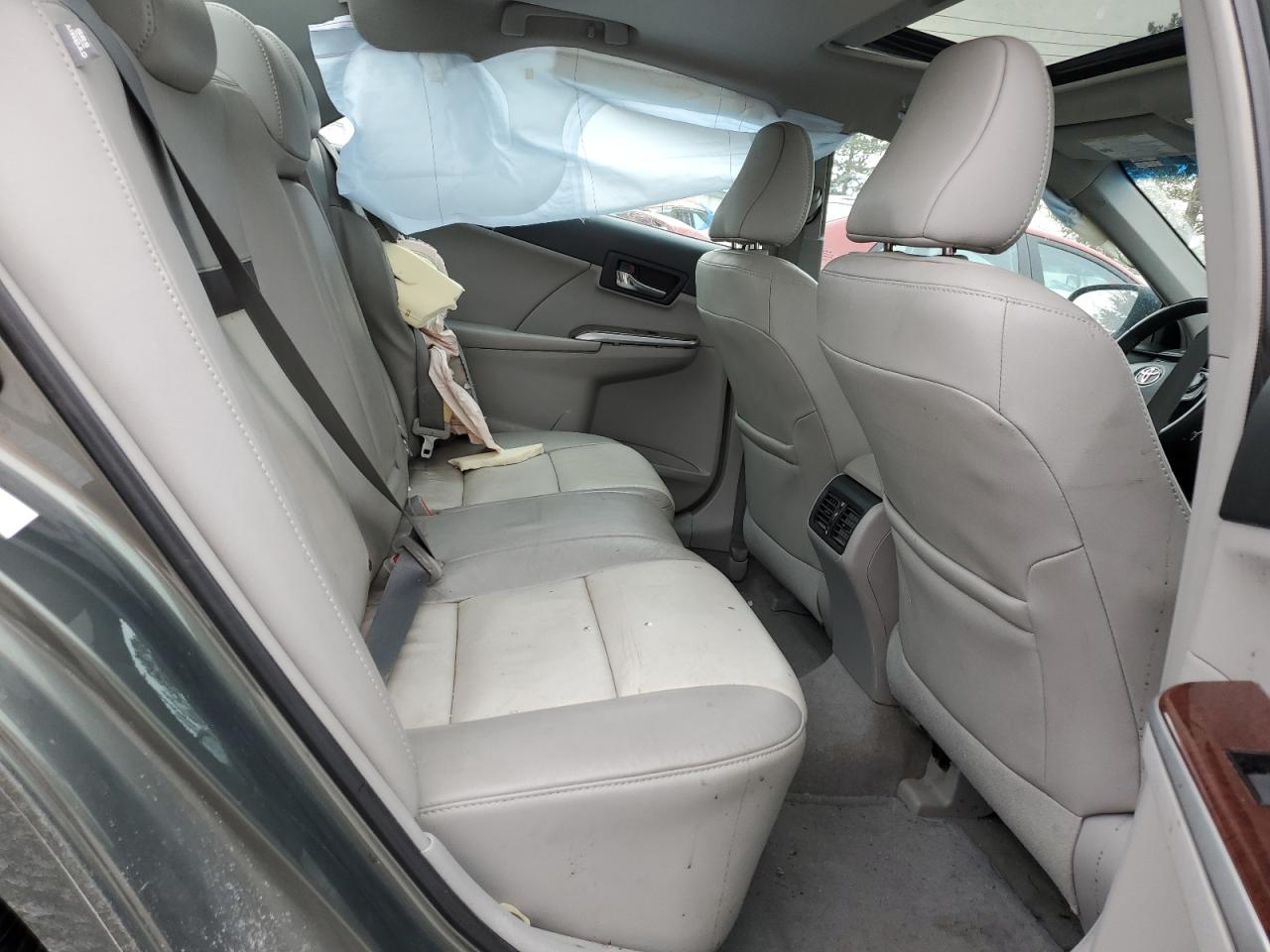 2012 Toyota Camry - Image 10