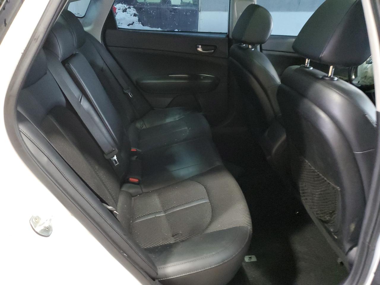 2020 Kia Optima - Image 11