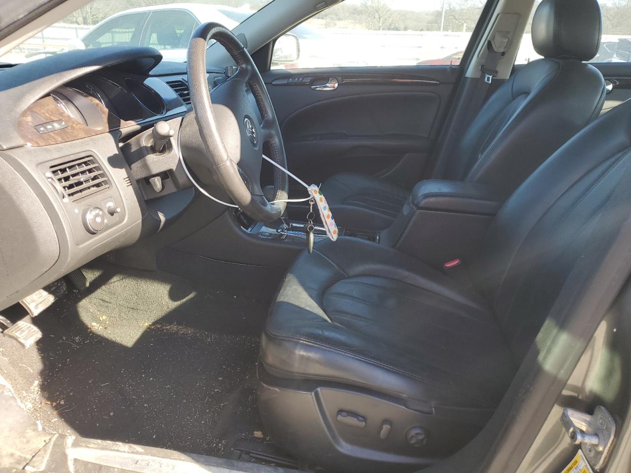 2006 Buick Lucerne - Image 7