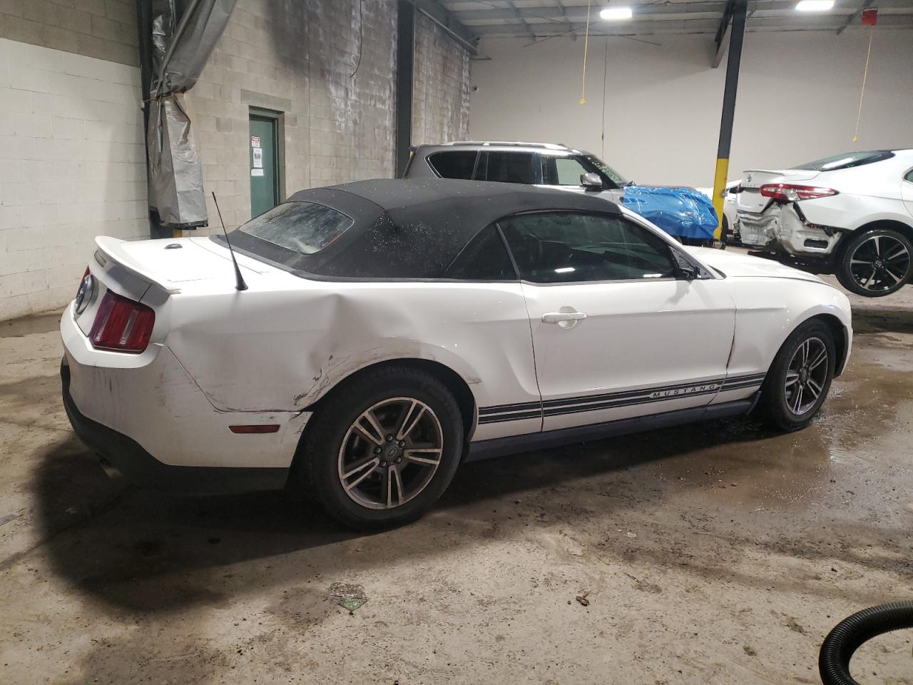 2012 Ford Mustang - Image 3