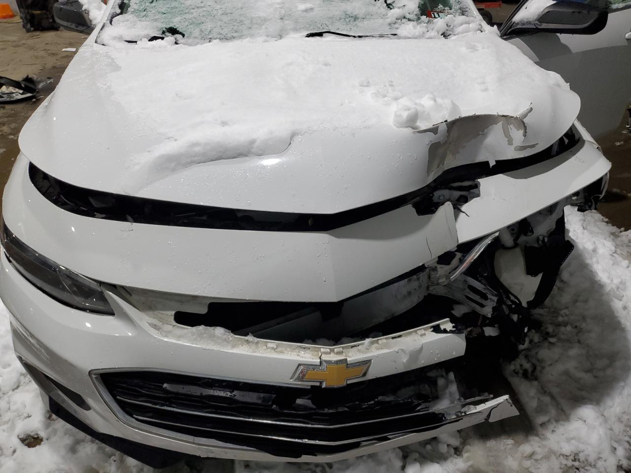 2018 Chevrolet Malibu - Image 12